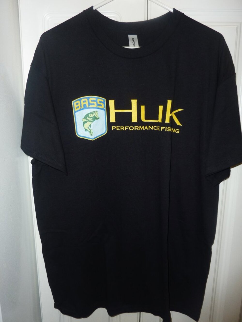 New Gildan Huk Bass Performance Fishing Short Sleeved Shirt XL